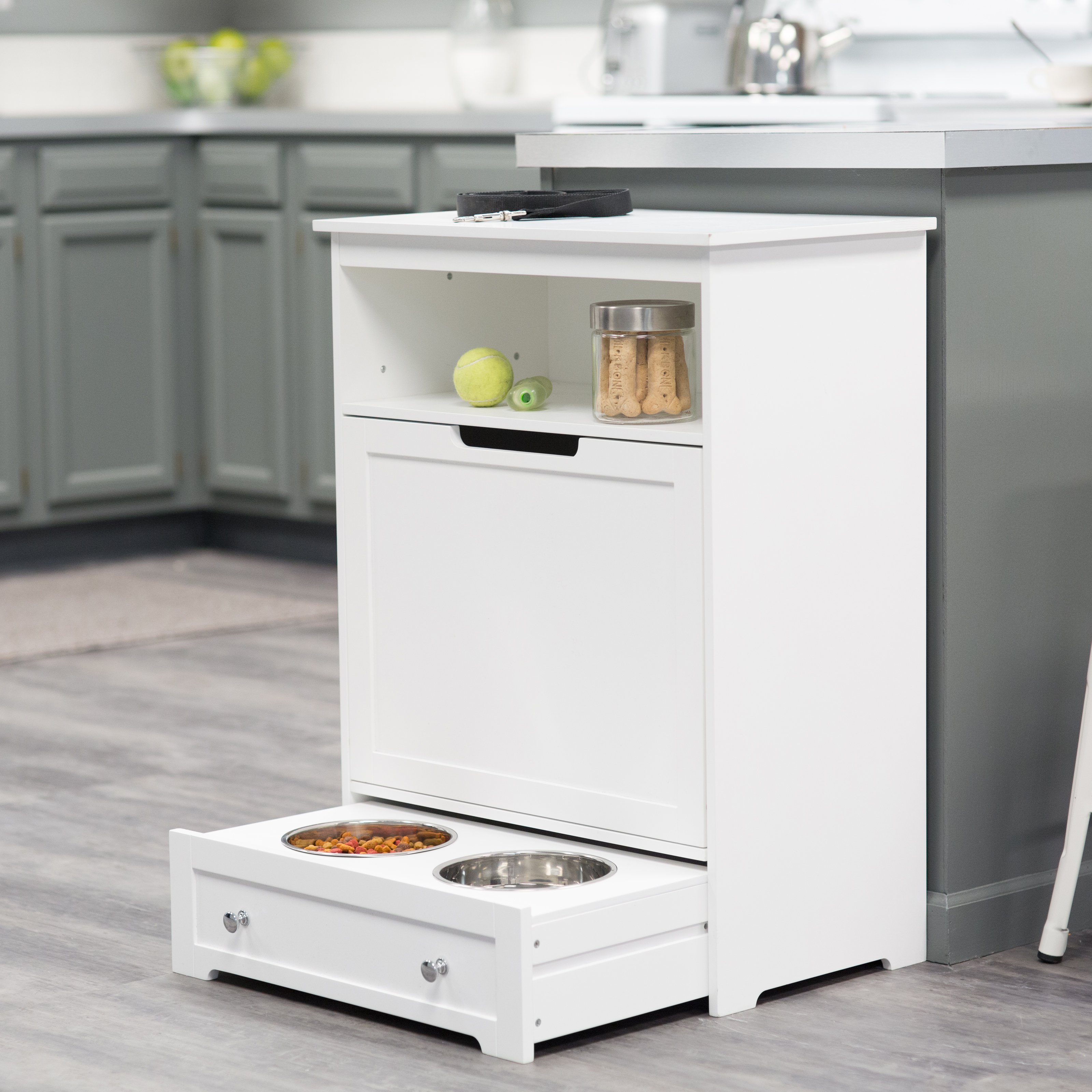 10 Dog Food Storage Bins That Will Make Your Life Easier In 2019 10 Dog Food Storage Bins That Will Make Your Life Easier In 2019 The People By Rover