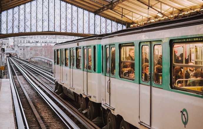 Prendre Les Transports En Commun Avec Son Chien Loi Tarifs Conseils Prendre Les Transports En Commun Avec Son Chien Loi Tarifs Conseils
