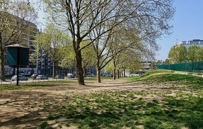 parc canin autorisé aux chiens sans laisse