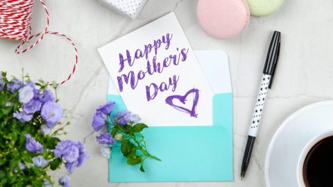 Mother's Day card with pen and macarons
