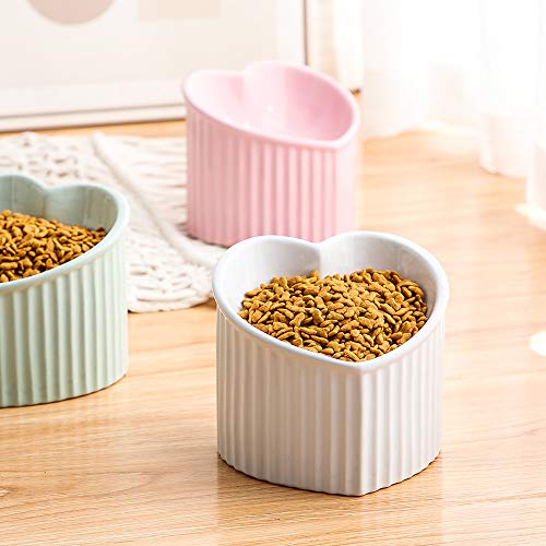 Pastel heart-shaped elevated bowls for cats