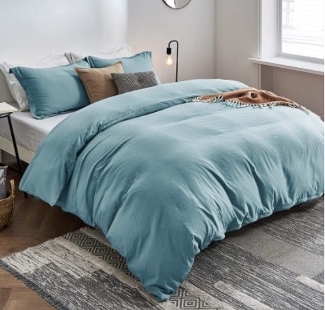 bedroom with light blue Bedsure Microfiber Duvet Cover