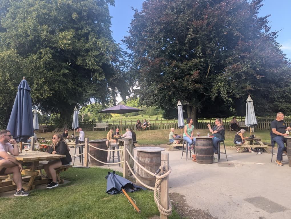 The Hardwick Inn pub garden