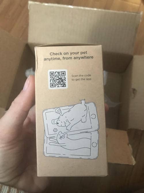 QR code on Petcube Cam's box