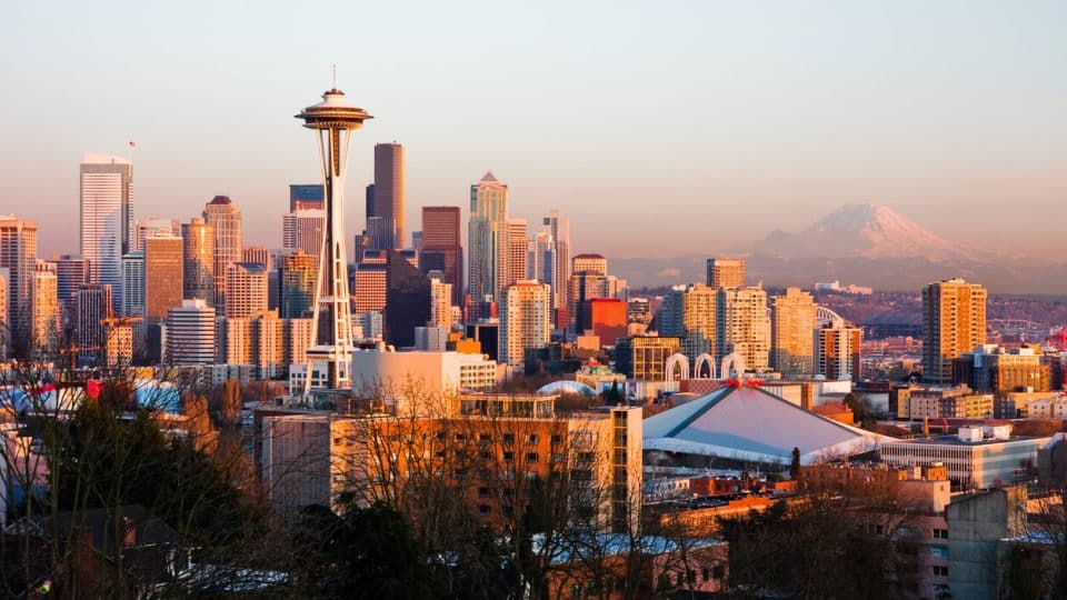 Skyline of downtown Seattle with space needle