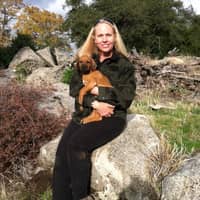 Sitter Profile Image: Julie M.