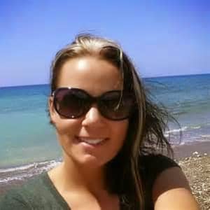 VICKI S.