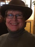 Sitter Profile Image: Elaine S.