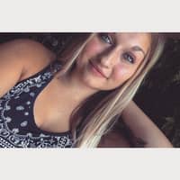 Sitter Profile Image: Hannah L.