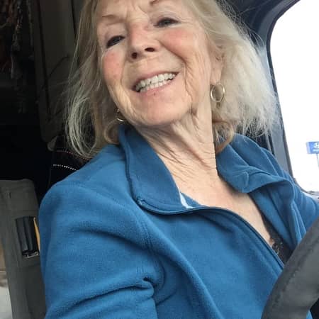 Sitter Profile Image: Dee T.