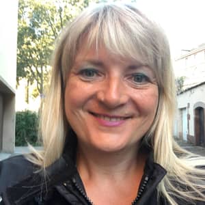 Sitter Profile Image: dominique v.