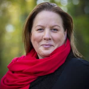 Nicola R.
