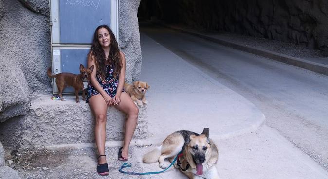 En familia, canguro en Burjassot, España