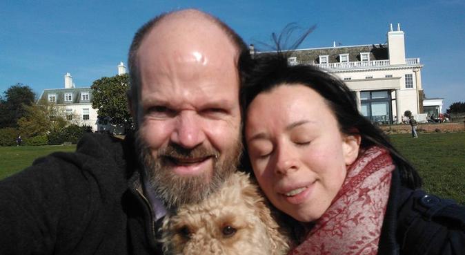 Dog-centric couple and comfy home, dog sitter in Earlsfield