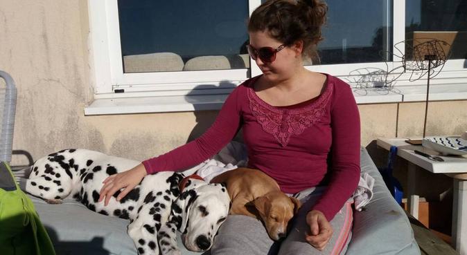 Buen hogar y paseo con una amante de los animales, hundvakt nära Palma de Mallorca