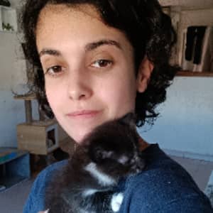 Sitter Profile Image: Abril B.