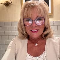 Sitter Profile Image: Tami C.