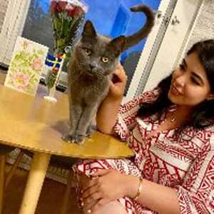 Sitter Profile Image: Shabnam V.