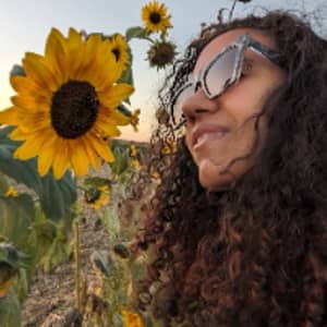 Sitter Profile Image: Naomi L.