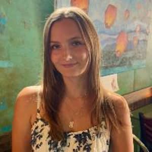 Sitter Profile Image: Lauren P.