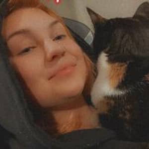 Sitter Profile Image: Miranda S.