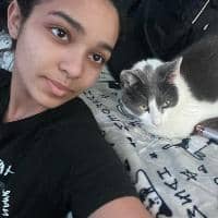 Sitter Profile Image: Robyn W.