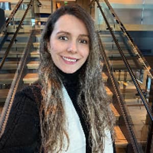 Sitter Profile Image: Eduarda A.