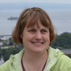 Sitter Profile Image: Carolyn R.