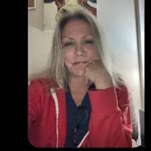 Sitter Profile Image: Charla S.