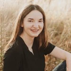 Sitter Profile Image: Joci S.