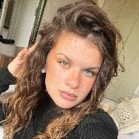 Sitter Profile Image: Manon M.