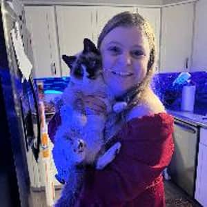 Sitter Profile Image: Alexis W.