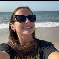 Sitter Profile Image: Julia P.