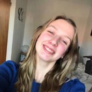 Sitter Profile Image: Lisa M.