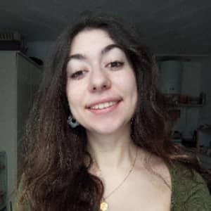 Sitter Profile Image: Paola C.