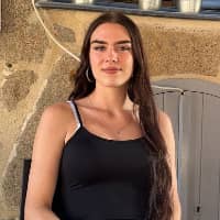 Sitter Profile Image: Chloé H.