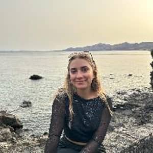 Sitter Profile Image: Léna B.