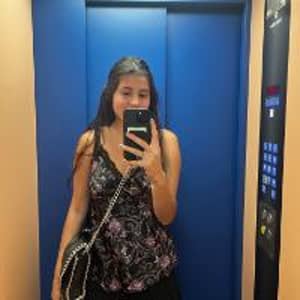 Sitter Profile Image: Hidajet T.