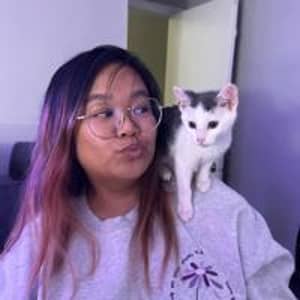 Sitter Profile Image: Angela M.