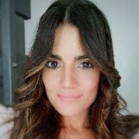 Sitter Profile Image: Laura V.