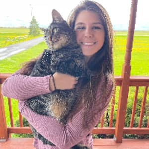 Sitter Profile Image: Hannah L.