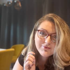 Sitter Profile Image: Alannah M.