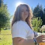 Sitter Profile Image: Maisie K.