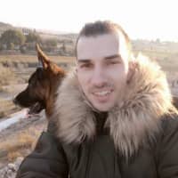 Sitter Profile Image: Enric P.