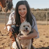 Sitter Profile Image: Dayna J.