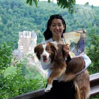 Sitter Profile Image: Linde L.