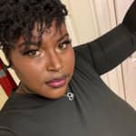 Sitter Profile Image: raeell h.