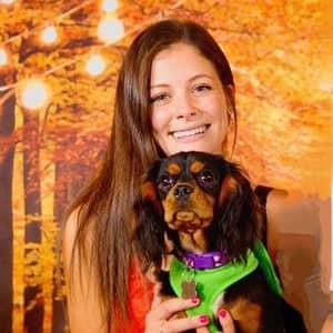 Sitter Profile Image: Danielle "Ellie" H.
