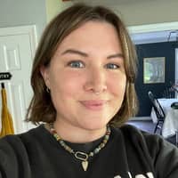 Sitter Profile Image: Marie F.