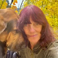 Sitter Profile Image: CHRISTINE G.